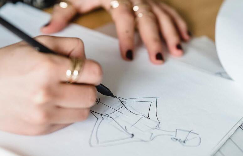 styliste-dessin-femme
